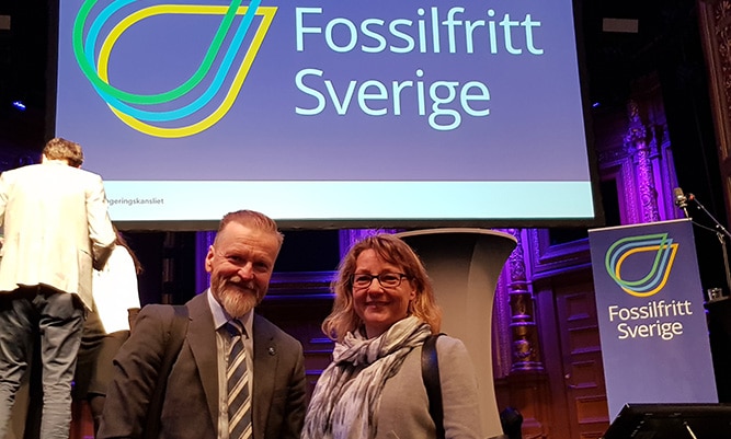 På plats i Stockholm finns Fredrik Lundqvist, Wibax Biofuels, här tillsammans med Agneta Wannerström Skanska Sverige.