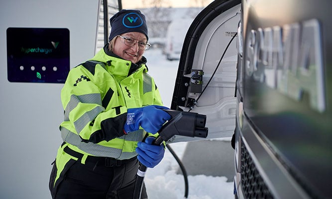 Helena Hedman, lastbilschaufför på Wibax Logistics.