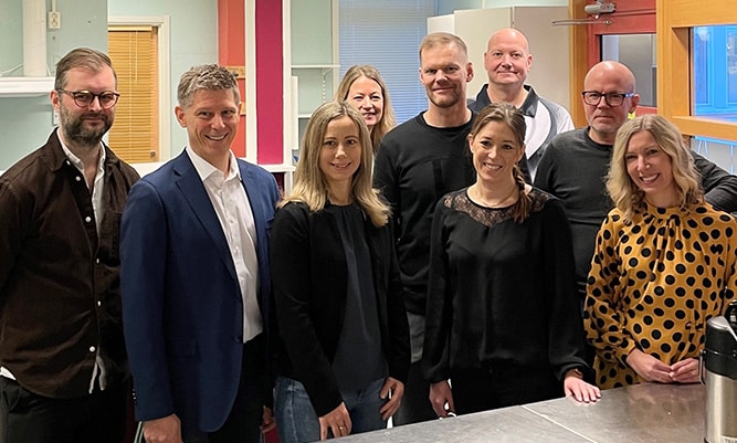 Från vänster: Jens Hedström, Per Pettersson, Annika Niklasson, Emma Nyström, Björn Lavander, Annika Sandberg, Hans Öhlund, Robert Sundström och Malin Carlborg. Foto: Laila Bäckström